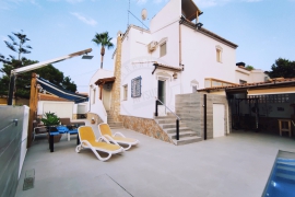 Venta - Chalet pareado - Torrevieja - Urbanización Los Balcones