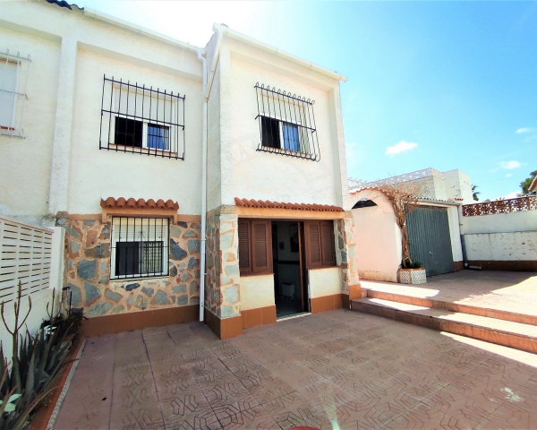 Semidetached house - Sale - Torrevieja - Los Balcones Urbanization