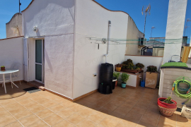 Продажа - Отдельный чалет - Torrevieja - Урбанизация Lago Jardín II