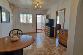 Venta - Bungalow - Torrevieja - Urbanización Punta Prima