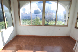 Venta -  Chalet independiente / Villa - Torrevieja - Urbanización Los Balcones