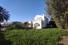 Venta -  Chalet independiente / Villa - Torrevieja - Urbanización Los Balcones