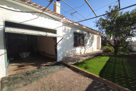 Venta -  Chalet independiente / Villa - Torrevieja - Urbanización Los Balcones