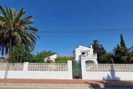 Venta -  Chalet independiente / Villa - Torrevieja - Urbanización Los Balcones