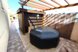 Venta - Chalet pareado - Torrevieja - Urbanización Los Balcones