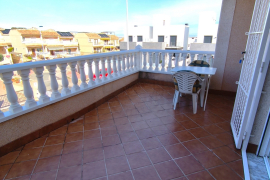 Venta - Chalet pareado - Torrevieja - Urbanización Los Balcones