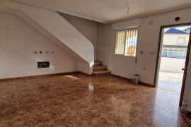 Venta - Chalet pareado - Torrevieja - Urbanización Los Balcones