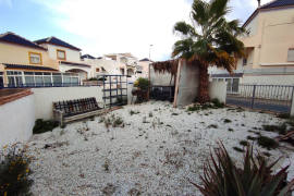 Venta - Chalet pareado - Torrevieja - Urbanización Los Balcones