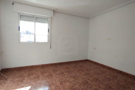 Venta - Chalet pareado - Torrevieja - Urbanización Los Balcones